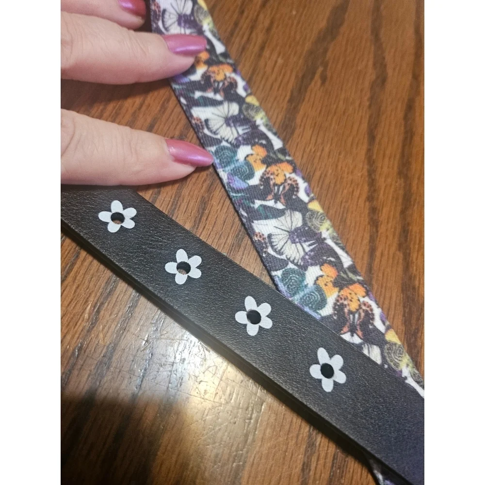 NEW Art Class Butterfly and Daisy Belt Set for Girls